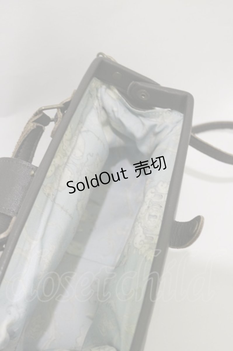 画像3: フェリシモ / 魔法部×まくらくらま 秘密の魔法工房 ミニダレスバッグ 縦約13cm、横約26.5cm、まち幅約8cm チャコール H-26-05-18-032-LO-BG-NS-ZH (3)