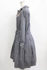画像2: PINK HOUSE / 書斎の猫たち刺繍入りデニムワンピース Free グレー H-26-05-20-024-LO-OP-NS-ZH (2)