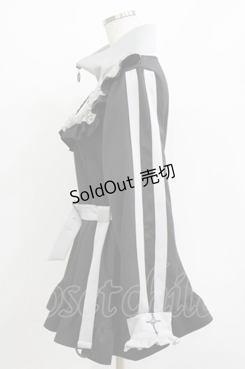 画像2: DearMyLove / 十字架刺繍フリルシスタージャージワンピース 3L/チュニック丈 ブラック/グレー H-26-05-20-036-GO-OP-NS-ZH (2)