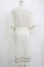 画像3: axes femme / ミュルーズ刺繍シアーガウン M 生成り H-26-05-20-047-AX-TO-NS-ZH (3)