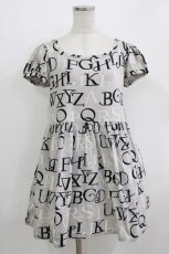 画像1: Jane Marple / アルファベットロゴミニワンピース  シルバーグレイ H-26-05-23-009-JM-OP-KB-ZH (1)