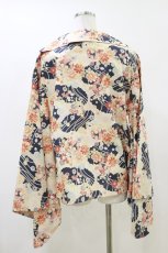 画像2: Favorite / 和洋折衷の開襟シャツ風×和袖の花柄羽織 Free ネイビー H-26-06-01-009-LO-BL-NS-ZH (2)