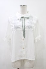 画像1: axes femme / オーナメント刺繍ブラウス M オフ/グリーン H-26-06-02-1045-AX-BL-NS-ZH (1)