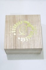 画像1: Q-pot. / 桐箱アクセサリーケース【鬼滅の刃】   H-26-06-02-081-QP-AC-KB-ZH (1)