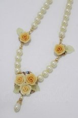 画像1: Innocent World / 薔薇とパールのネックレス  イエロー H-26-06-04-060-IW-AC-NS-ZH (1)