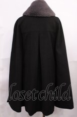 画像2: axes femme / 襟刺繍入りケープコート M ブラック H-26-06-05-027-AX-CO-NS-ZH (2)