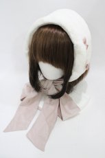 画像1: Emily Temple cute / プチリボンパールファーイヤーマフ  オフホワイト H-26-06-06-002-ET-AC-KB-ZH (1)