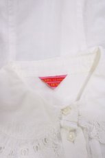 画像3: BABY,THE STARS SHINE BRIGHT / 王冠レースの袖ピンタックブラウス Free 白 H-26-06-08-012-BA-BL-NS-ZH (3)