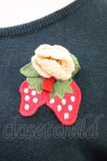 画像3: Emily Temple cute / いちご刺繍ニットカーディガン  グリーン H-26-06-10-050-ET-TO-AK-ZH (3)