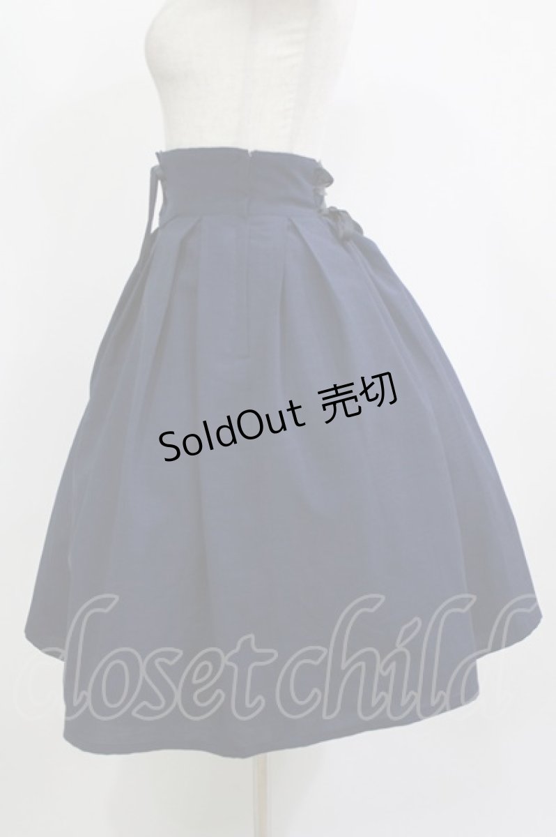 画像2: Innocent World White / 編み上げタックスカート M/55cm丈 ネイビー H-26-06-13-015-IW-SK-NS-ZH (2)