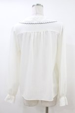 画像2: Fi.n.t / ブドウ刺繍衿ブラウス Free OFFWHITE H-26-06-28-2045-CA-BL-NS-ZH (2)