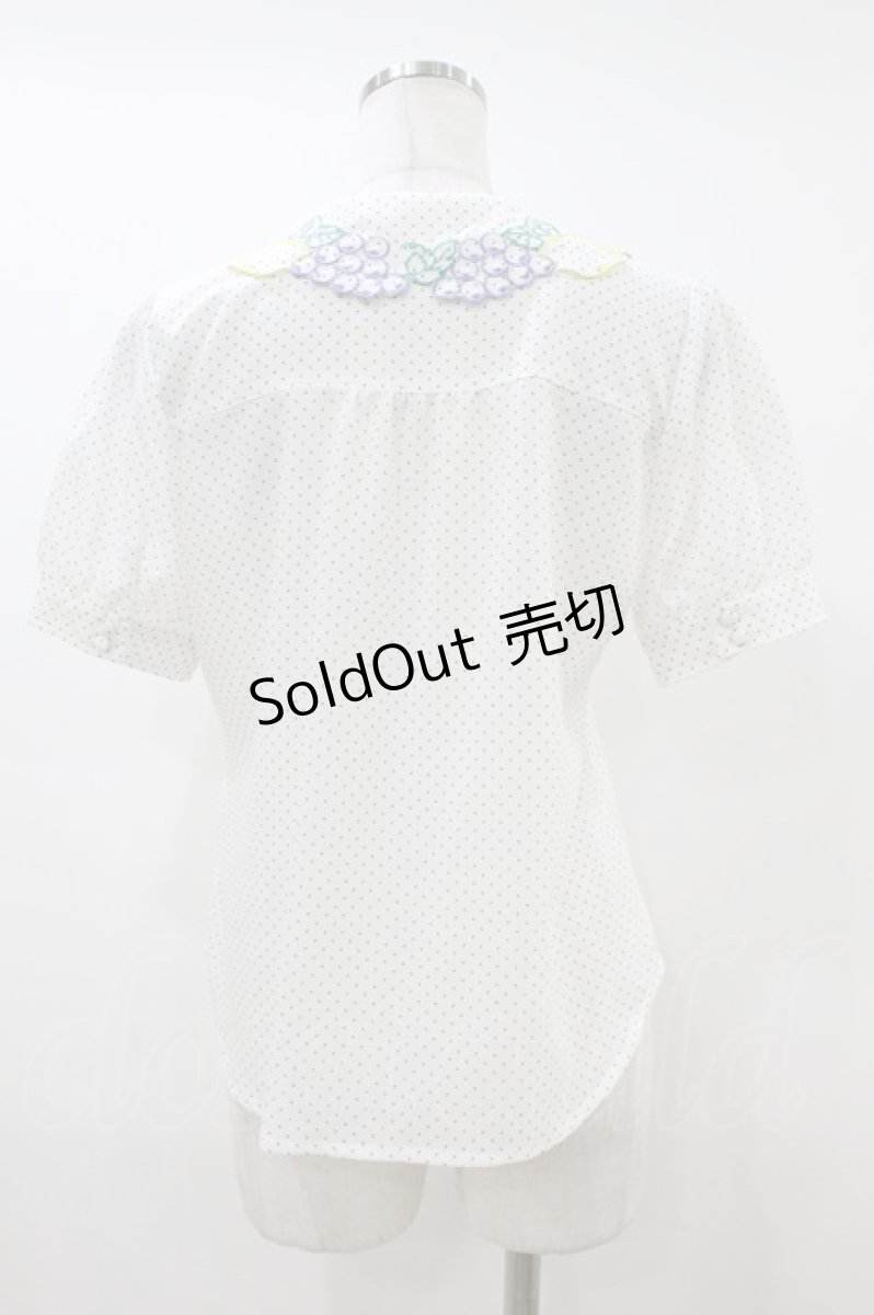 画像2: Fi.n.t / フルーツ刺繍襟ブラウス Free 白 H-26-06-28-2048-CA-BL-NS-ZH (2)