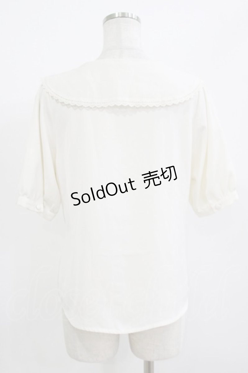 画像2: Fi.n.t / デルフィニウム刺繍ビッグカラーブラウス Free IVORY H-26-07-01-1049-CA-BL-NS-ZH (2)