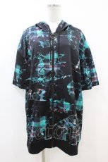 画像1: NieR Clothing / 総柄ZIP半袖パーカー  黒 H-26-07-02-053-PU-TO-KB-ZH (1)