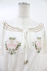 画像3: LIZ LISA / 刺繍トップス Free 白 H-26-07-02-1035-LO-TO-NS-ZH (3)