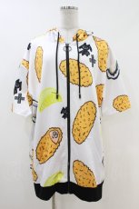 画像1: NieR Clothing / 総柄ZIP半袖パーカー  白 H-26-07-02-063-PU-TO-KB-ZH (1)