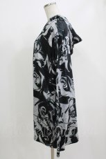 画像2: NieR Clothing / プリントプルパーカー F 黒 H-26-07-06-1061-PU-TO-AK-ZH (2)