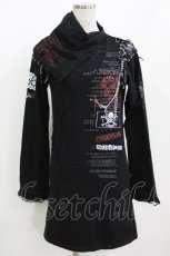 画像1: MAD / ハイネックプリントロングカットソー M 黒 H-26-07-06-1074-PU-TO-AK-ZH (1)