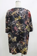 画像2: NieR Clothing / プリント半袖CUTSEW  黒 H-26-07-10-016-PU-TO-KB-ZH (2)