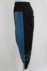 画像2: NieR Clothing / 配色切替サルエル  黒×青 H-26-07-12-1065-PU-PA-KB-ZH (2)
