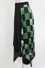 画像2: NieR Clothing / レイヤード風スカートパンツ  黒×緑 H-26-07-12-1073-PU-SK-KB-ZH (2)