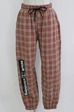 画像1: NieR Clothing / ロゴプリントチェックパンツ F 茶 H-26-07-12-1076-PU-PA-AK-ZH (1)