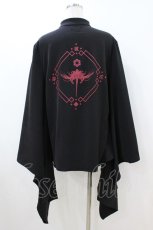 画像2: QOOZA / キモノスリーブシャツ-彼岸花-  黒 H-26-07-15-1040-PU-BL-AK-ZH (2)