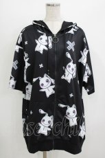 画像1: NieR Clothing / 総柄ZIP半袖パーカー  ブラック H-26-07-16-1052-PU-TO-KB-ZH (1)