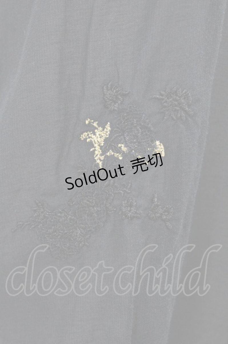 画像4: Cherir la femme / ヨーク刺繍ブラウス M ブラック H-26-07-17-056-LO-BL-NS-ZH (4)