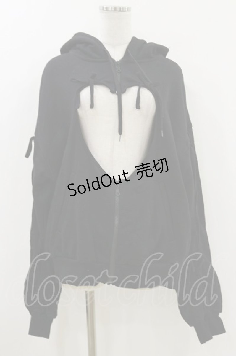 画像1: Candy Stripper / HEART HOLE HOODIE F BLACK H-26-07-26-1031-PU-TO-AK-ZH (1)