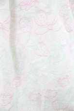 画像6: BABY,THE STARS SHINE BRIGHT / くみゃちゃんのStrawberry Garden刺繍ジャンパースカートII Free オフ白 H-26-07-27-002-BA-OP-NS-ZH (6)