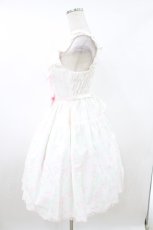 画像2: BABY,THE STARS SHINE BRIGHT / くみゃちゃんのStrawberry Garden刺繍ジャンパースカートII Free オフ白 H-26-07-27-002-BA-OP-NS-ZH (2)