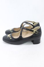 画像2: an another angelus / 刺繍入りクロスストラップパンプス S(22.5-23cm) ブラック H-26-07-30-001-CA-SH-YZ-ZH (2)