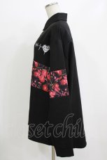 画像2: NieR Clothing / プリント切替ブラウス  黒×チェリープリント H-26-08-04-1043-PU-BL-KB-ZH (2)