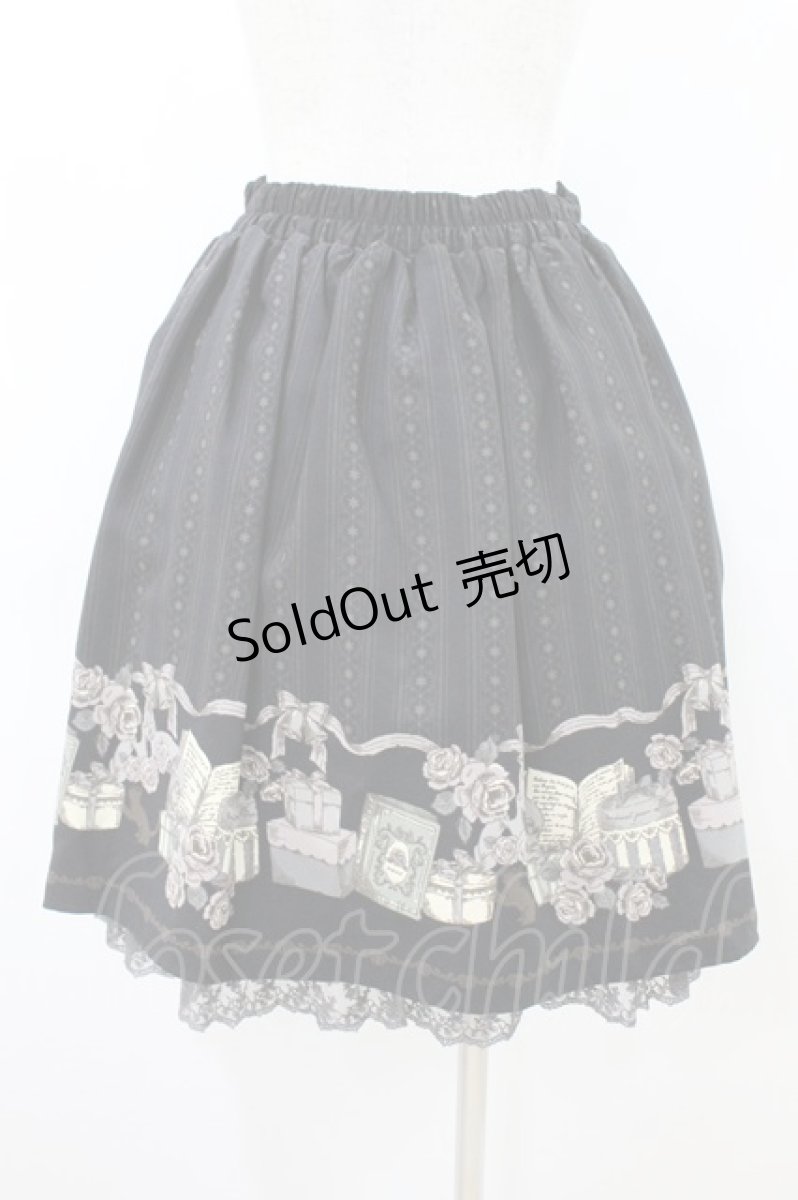 画像2: axes femme / プレゼントBOX柄ミドルスカート M ブラック H-26-08-08-1048-AX-SK-NS-ZH (2)