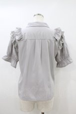 画像2: axes femme POETIQUE / レース使いフリルブラウス M グレー H-26-08-09-1055-AX-BL-NS-ZH (2)