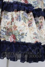 画像5: Chantilly / ビクトリアンブーケシャーリングワンピース Free 生成り/ネイビー H-26-08-12-010-GO-OP-NS-ZH (5)