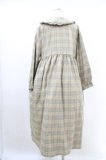 画像3: merry jenny / bear刺繍チェックワンピース F ベージュ H-26-08-14-1005-LO-OP-AK-ZH (3)