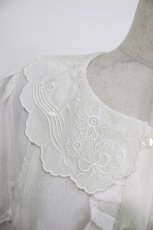 画像5: Flower Bouquet（海外ロリータブランド） / うさぎ刺繍ブラウス XXL 白 H-26-08-16-054-PU-BL-NS-ZH (5)