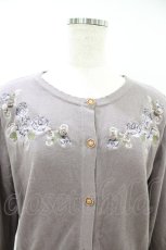 画像3: axes femme / フラワーガーデン刺繍カーディガン Free グレー H-26-08-20-1061-AX-TO-NS-ZH (3)