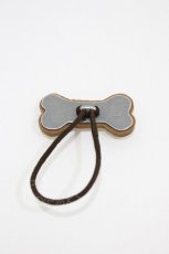 画像2: Q-pot. / ボーンシュガークッキーヘアゴム  白 H-26-08-20-012-QP-AC-AK-ZH (2)