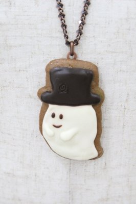 Preview of Ghost Cookie Necklace (Hat)  白×黒