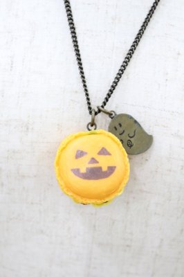 Preview of Jack-o'-lantern Macaron Necklace  オレンジ
