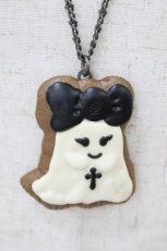 画像1: Q-pot. / TOMMY×Q-pot.【Heavenly6】ネックレス  白×黒 H-26-08-20-026-QP-AC-AK-ZH (1)