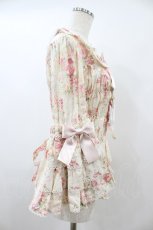 画像3: metamorphose / 【プラスサイズ】ロザリースクエアあきロング姫袖ブラウス プラスサイズ シュガーコーラル H-26-08-22-1012-ME-BL-NS-ZH (3)