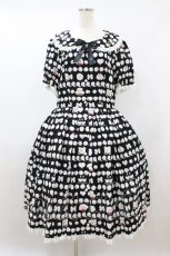 画像1: metamorphose / 【プラスサイズ】ふわふわメレンゲクッキー半袖ワンピース プラスサイズ ブラック H-26-08-22-1016-ME-OP-NS-ZH (1)