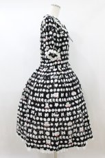 画像3: metamorphose / 【プラスサイズ】ふわふわメレンゲクッキー半袖ワンピース プラスサイズ ブラック H-26-08-22-1016-ME-OP-NS-ZH (3)