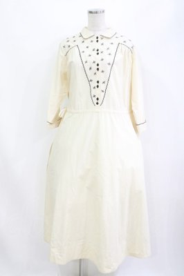 Preview of Clover embroidery dress  バニラ