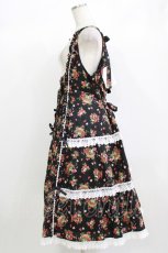 画像2: metamorphose / 【プラスサイズ】Strawberry Basket フロントボタンリボンジャンパースカート プラスサイズ ブラック H-26-08-23-014-ME-OP-NS-ZH (2)