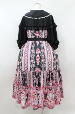 画像2: Royal Princess Alice / Strawberry Sweets・飴ノ森ふみかコラボ ロングワンピース Free ブラック H-26-08-28-038-LO-OP-NS-ZH (2)